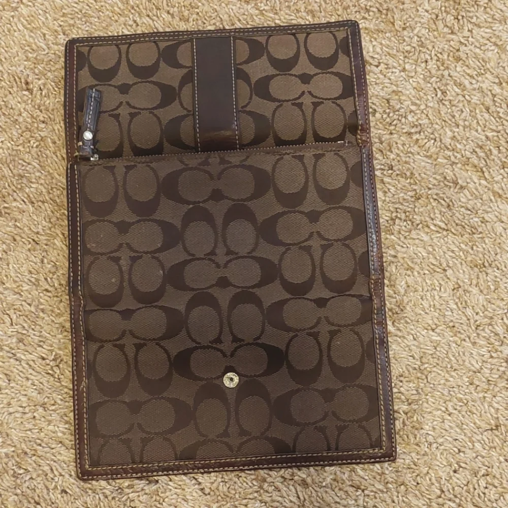 COACH Signature Stripe Jacquard Fabric Trifold Long Wallet